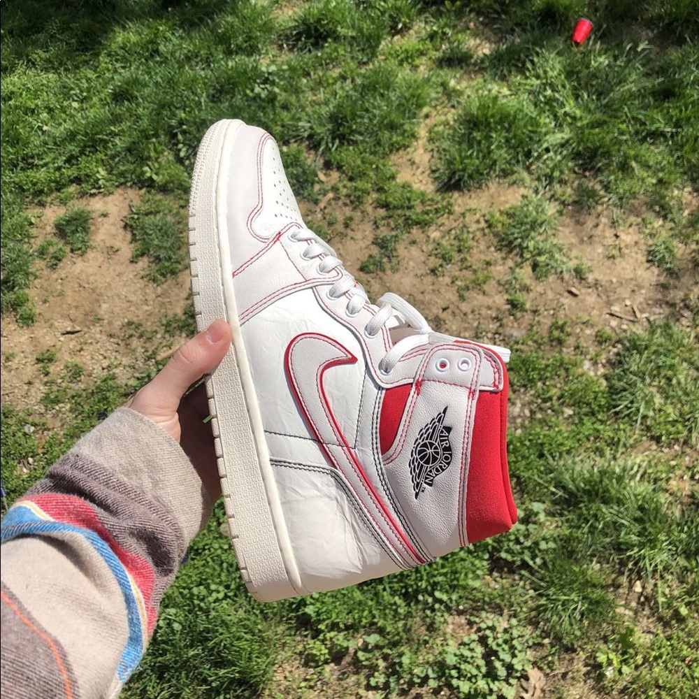 Jordan Retro 1 phantom